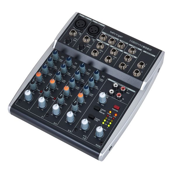 MESA DE MEZCLAS BEHRINGER XENYX 802S